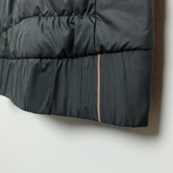 Brooks Women's Puffer Vest with Black Rose Gold zipper | Medium - Picture 6 of 7